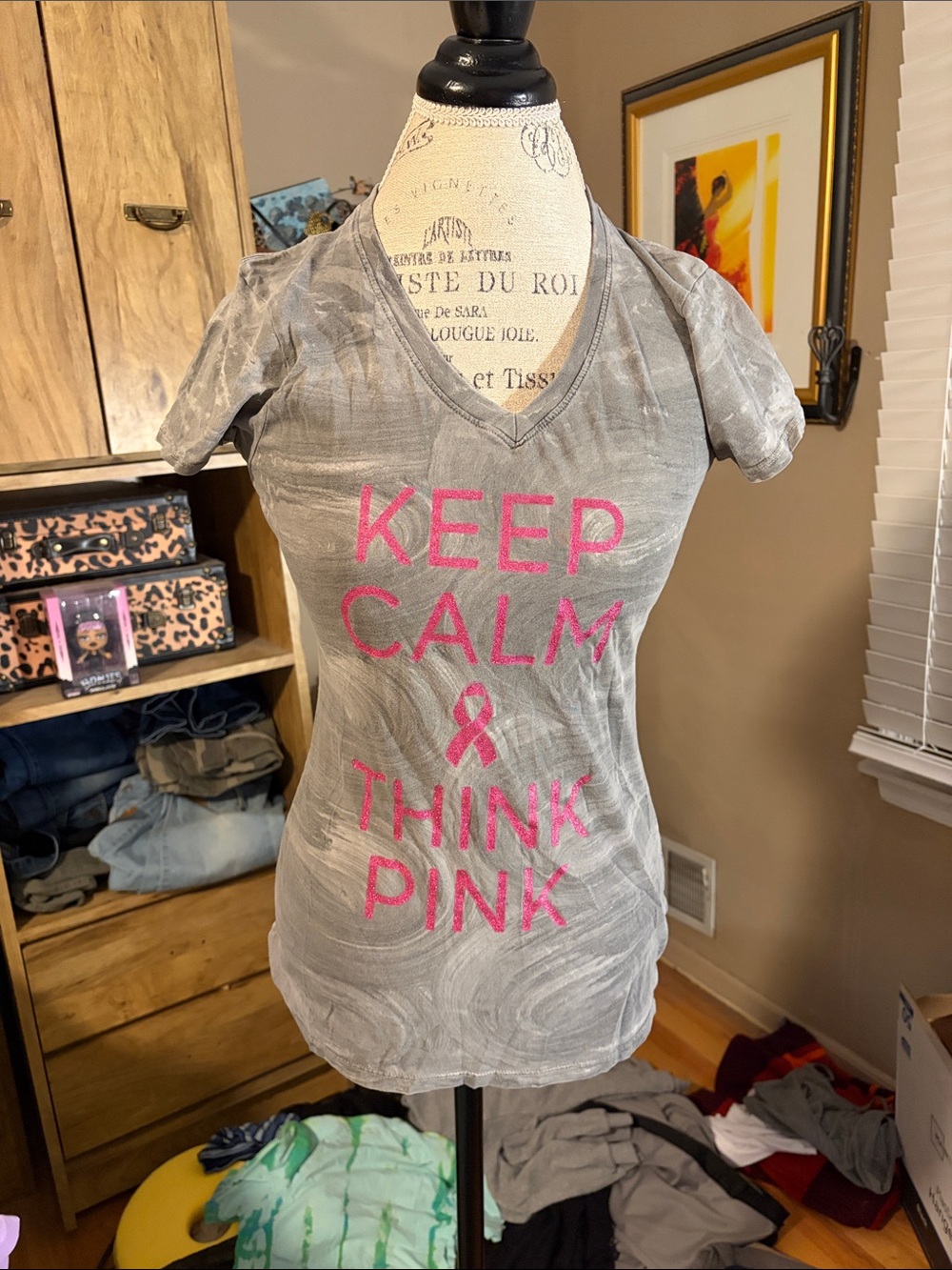 Keep Calm & Think Pink Grey V-Neck Graphic Tee - Medium